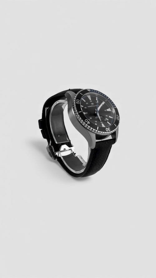 Hamilton Khaki Navy Scuba – 40mm “Batman” Bezel