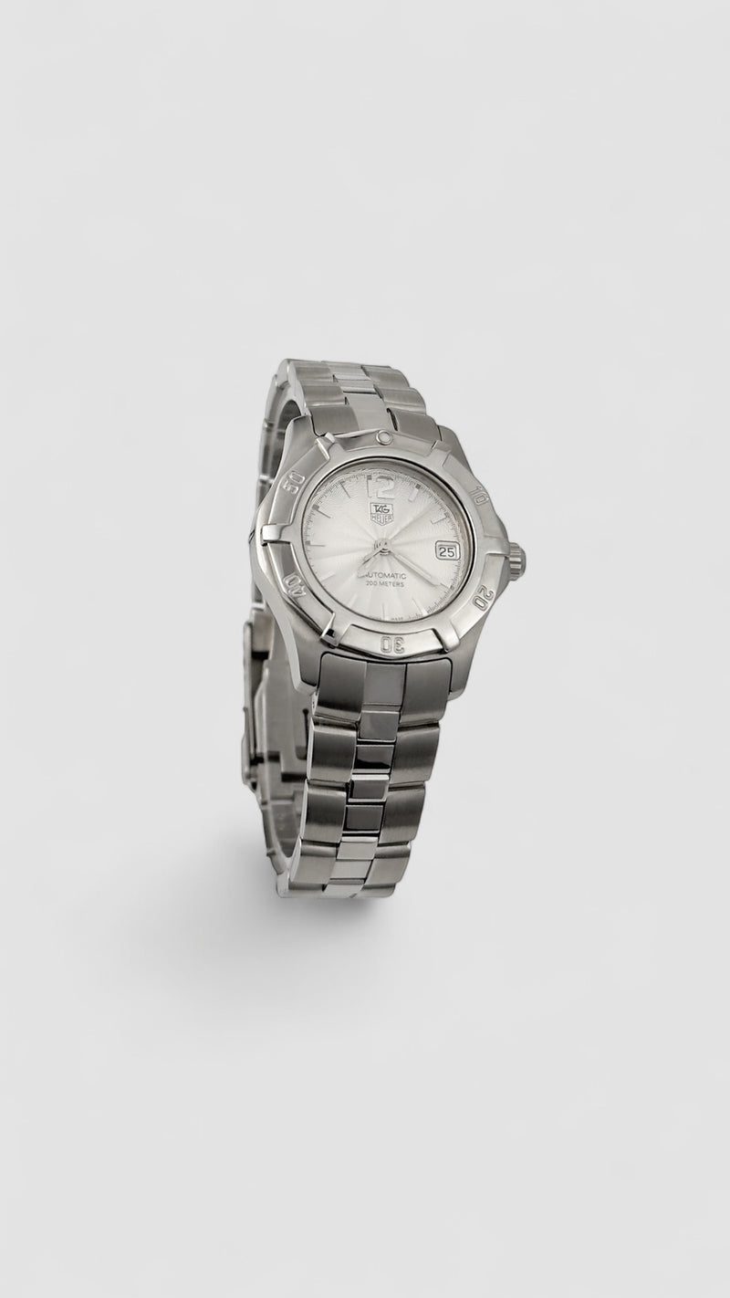 Authentic TagHeuer ladies watch-silver
WORN for ONE WEEK ONLY!!!! Tag Heuer Professional Ladies Quartz Vintage Silver Gray  main image 2